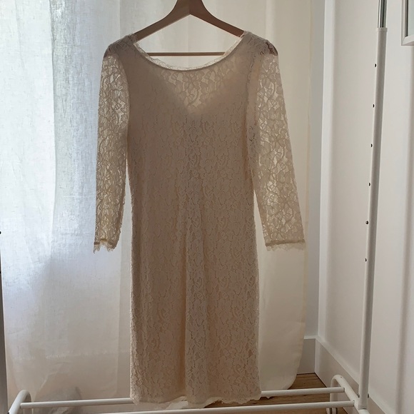 Aritzia Rafael Lace Dress in cream. Size 6. - Picture 1 of 5